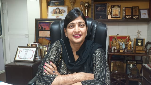 Dr. Ritu  Garg