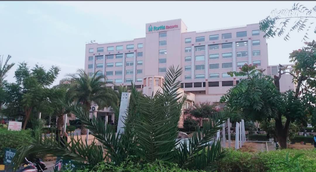 Fortis Escorts Hospital-1